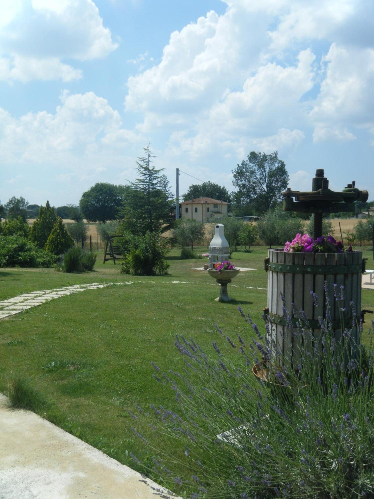 B&B Villa Barbarossa Petrignano Екстериор снимка